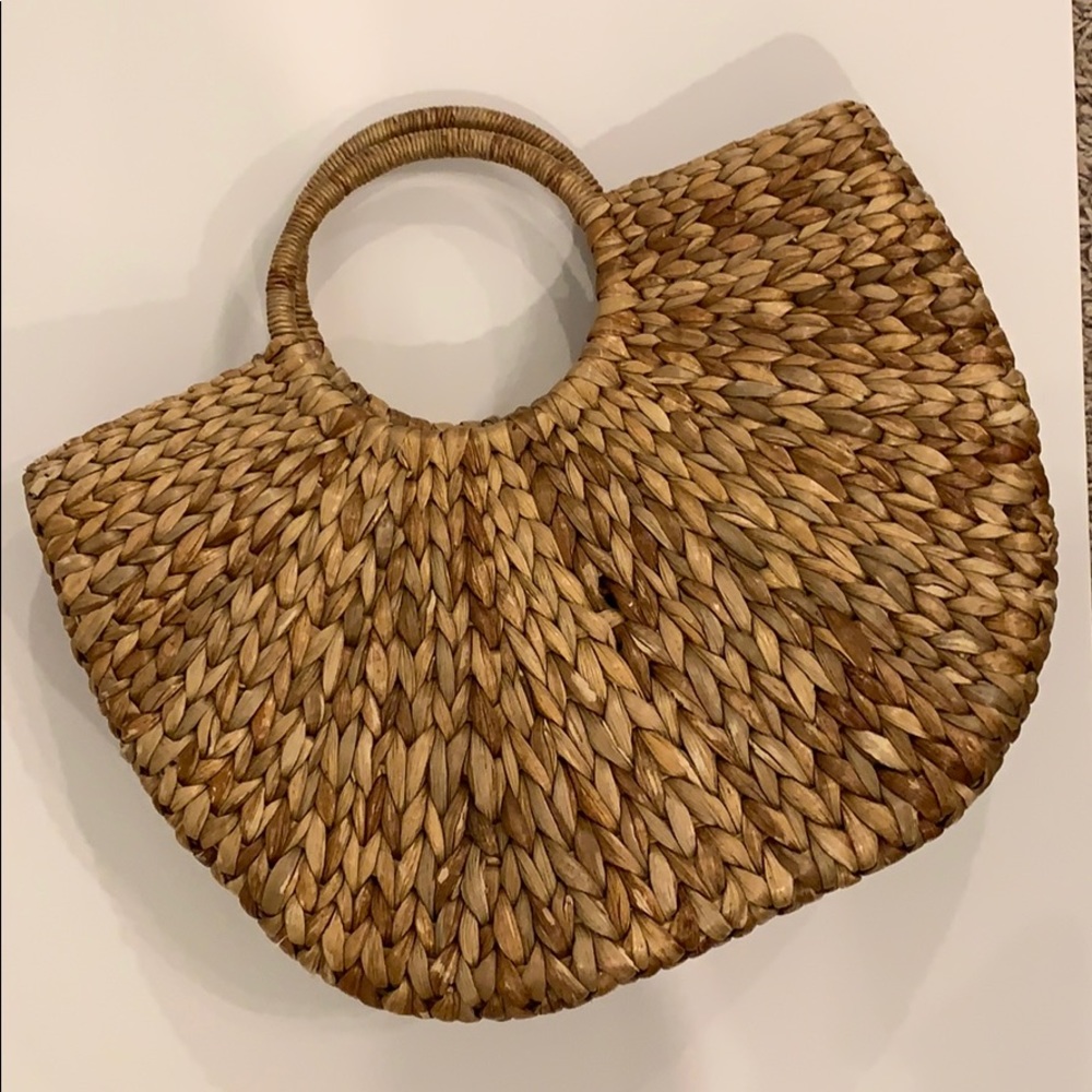 Straw weave summer handbag